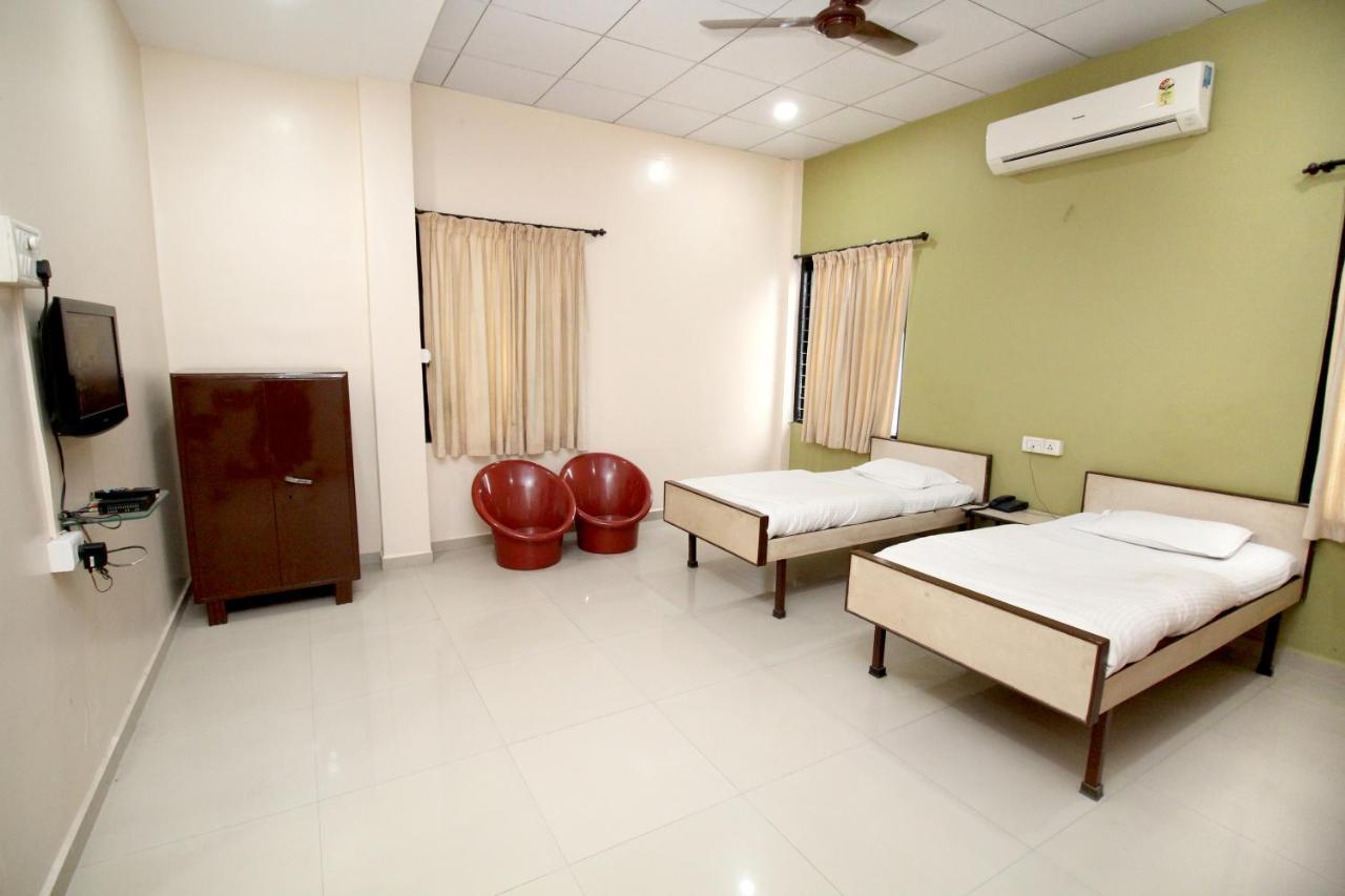 Hotel Gomatgiri Aurangabad  Exterior foto